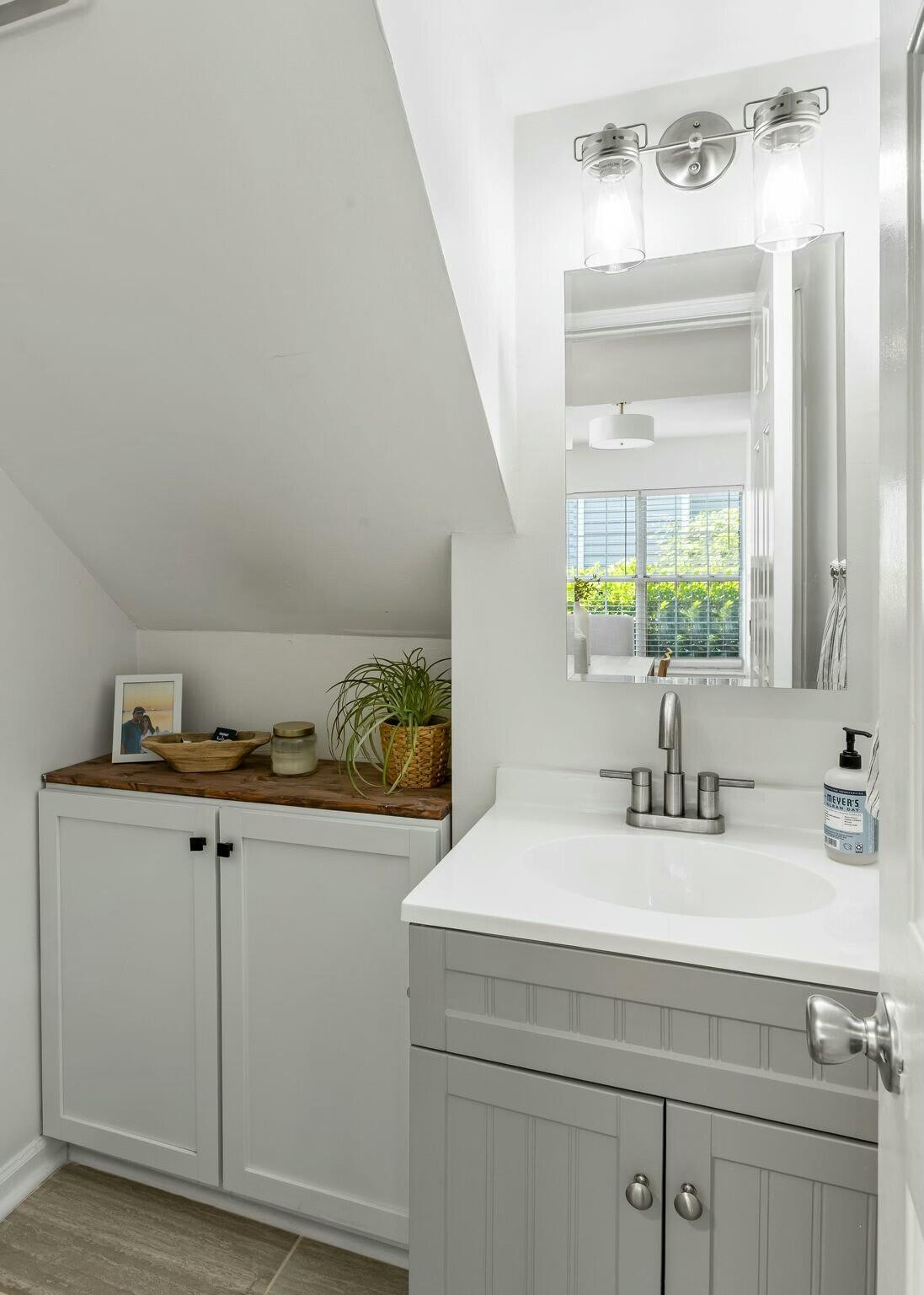 540 Castle Hall Road Mount Pleasant, SC 29464 - Photo 15 of 32 Bathroom
