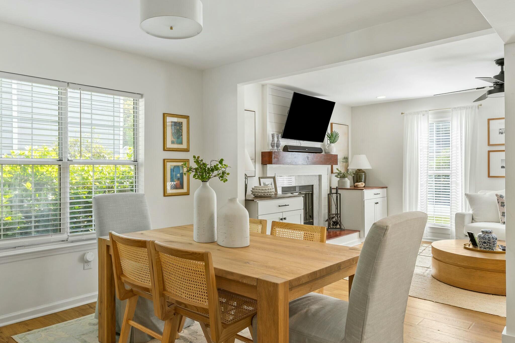 540 Castle Hall Road Mount Pleasant, SC 29464 - Photo 8 of 32 Dining