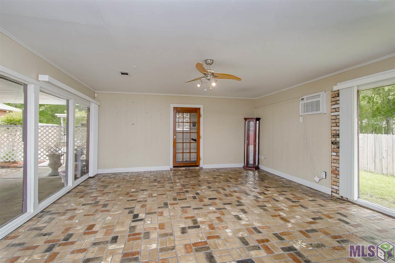 12722 Rambling Oaks Avenue Baton Rouge, LA 70818 - Photo 12 of 31 Bonus Room