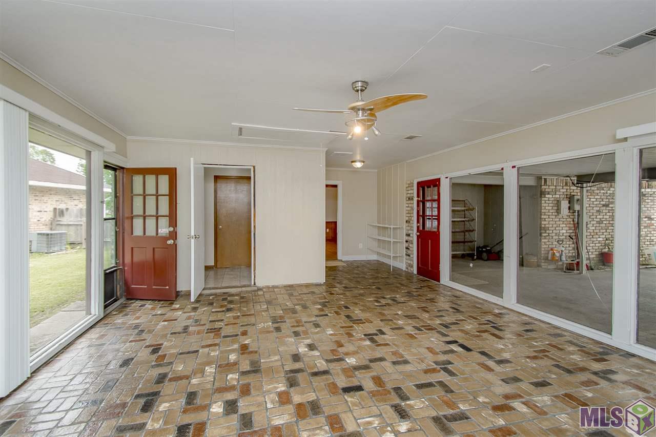 12722 Rambling Oaks Avenue Baton Rouge, LA 70818 - Photo 13 of 31 Bonus Room