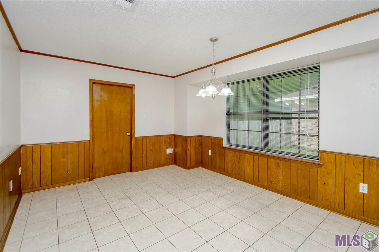 12722 Rambling Oaks Avenue Baton Rouge, LA 70818 - Photo 24 of 31 Dining Room