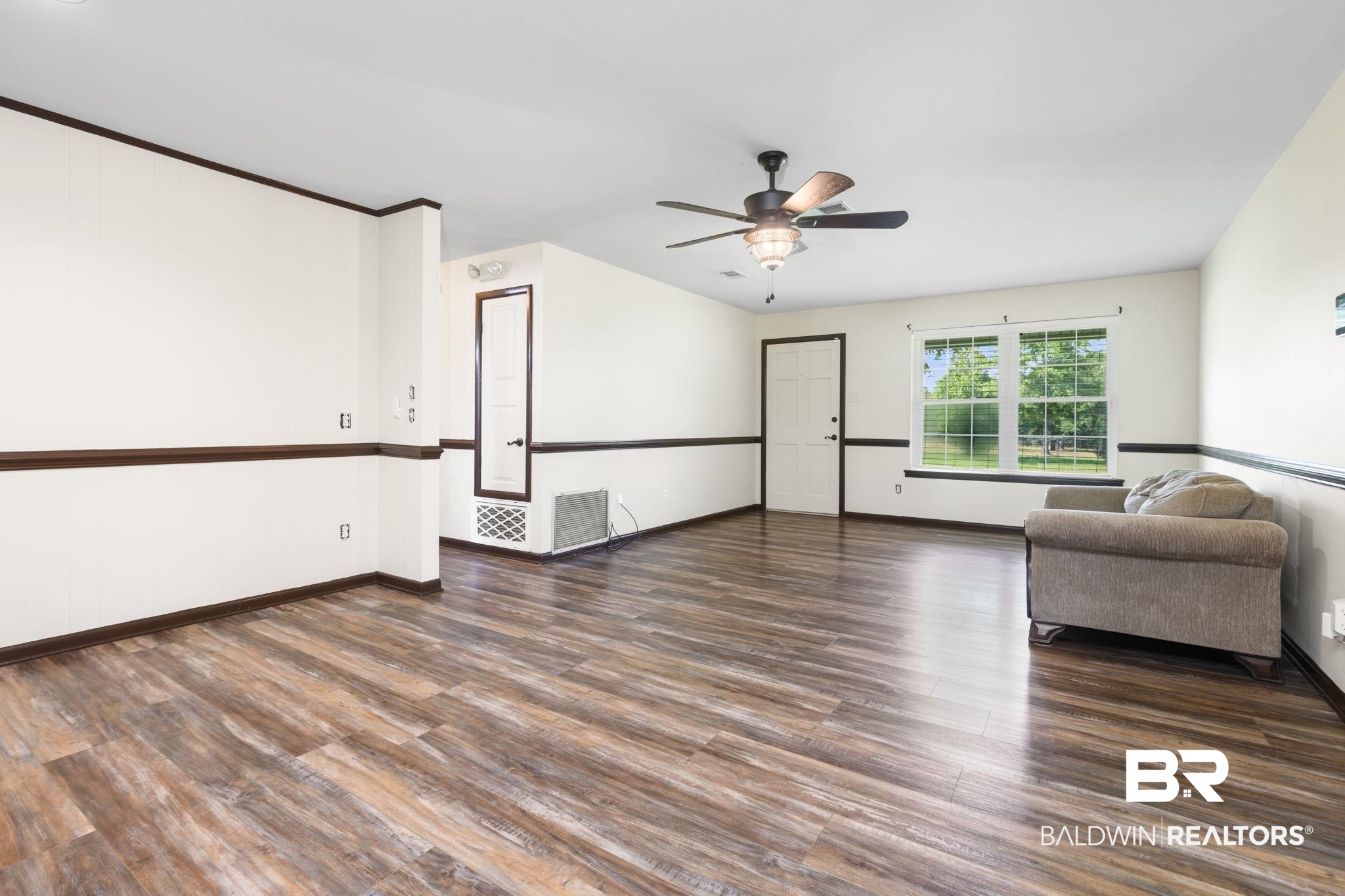 26710 Ernest Patterson Road Robertsdale, AL 36567 - Photo 11 of 37