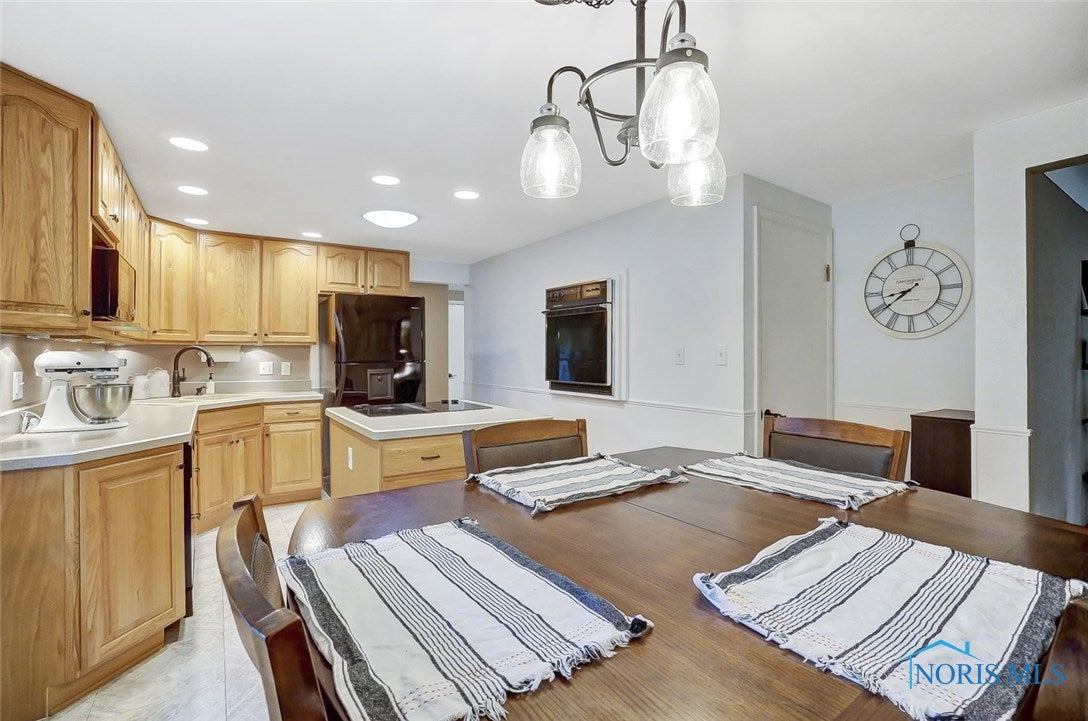 734 Sand Ridge Road Bowling Green, OH 43402 - Photo 15 of 45 Gallery Image 15