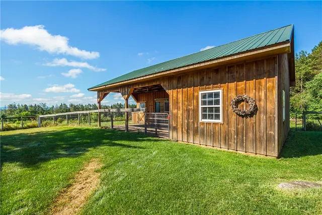 $999,900 | 2890 Conn Road, West Bloomfield, NY 14469