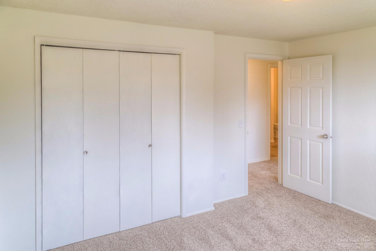 61850 Dobbin Road Bend, OR 97702 - Photo 13 of 25 Additional Photo