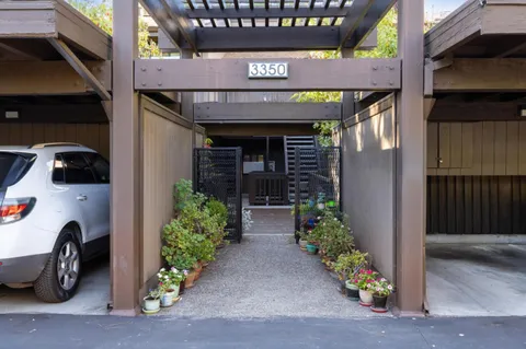 $865,000 | 3350 La Mesa Drive, Unit 4, San Carlos, CA 94070