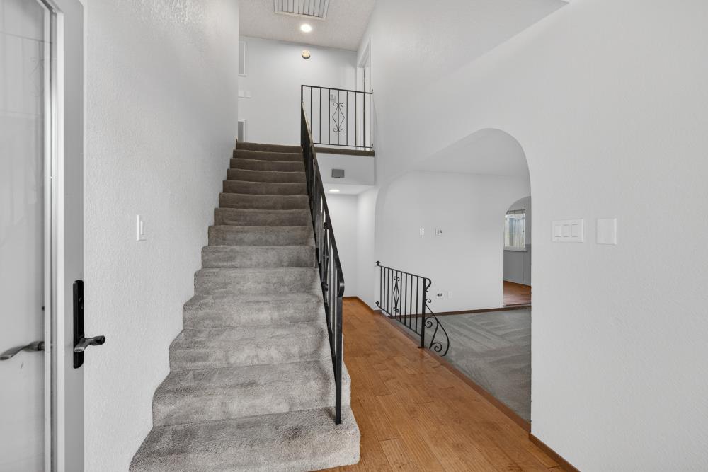 7019 Forbs Way Citrus Heights, CA 95610 - Photo 7 of 56