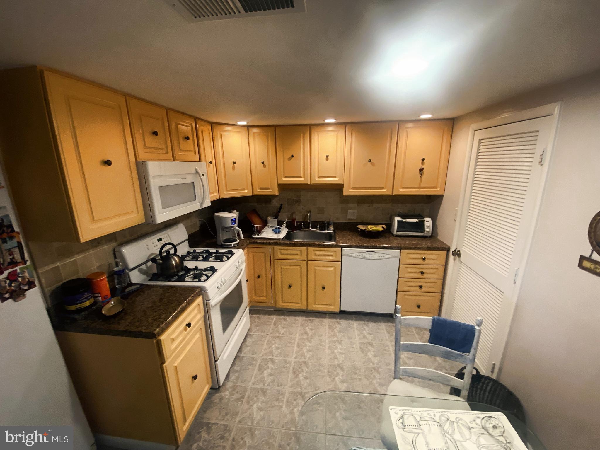 441 Tomlinson Road, Unit C6 Philadelphia, PA 19116 - Photo 11 of 24 Gallery Image 11