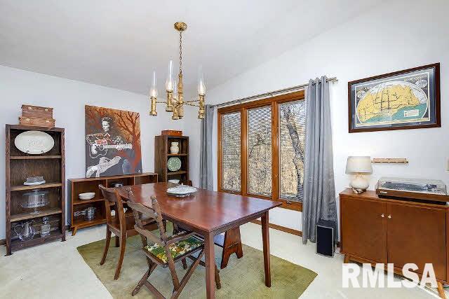 18420 Deer Hill Road Pleasant Valley, IA 52767 - Photo 9 of 24 Gallery Image 9