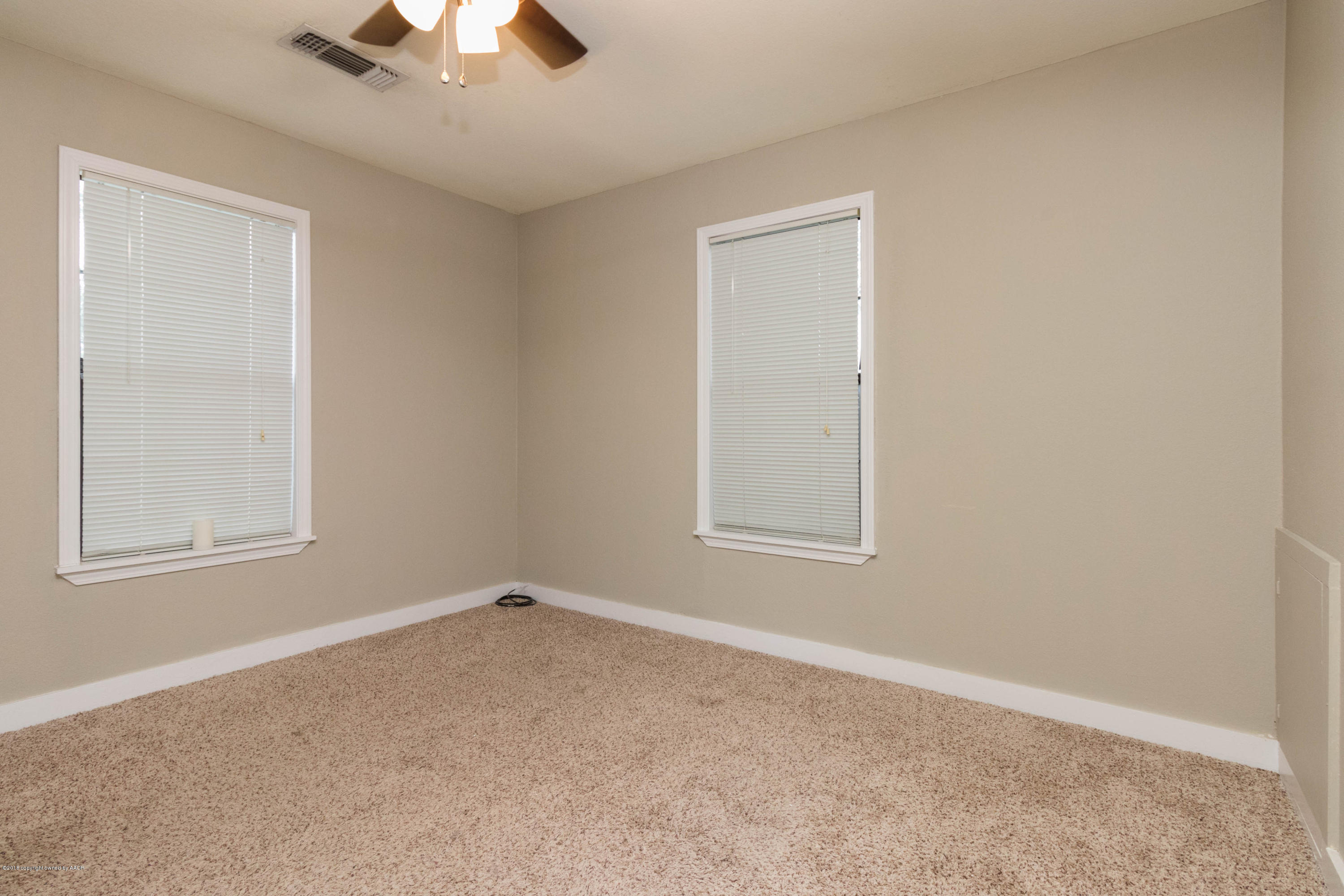 3808 South Hayden Street Amarillo, TX 79110 - Photo 14 of 21 015