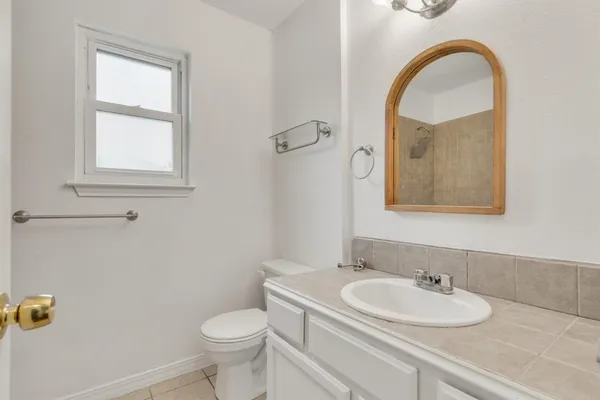 $199,000 | 807 Travis Street, Lockhart, TX 78644