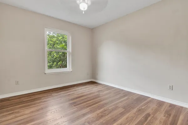 $199,000 | 807 Travis Street, Lockhart, TX 78644