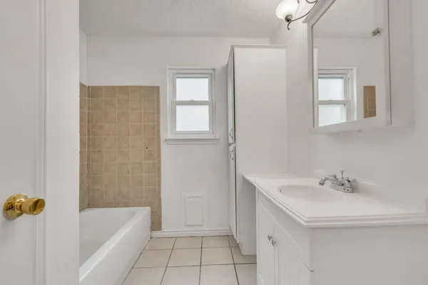 $199,000 | 807 Travis Street, Lockhart, TX 78644