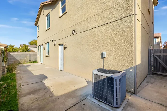 $499,500 | 17 Narwal Place, Sacramento, CA 95835