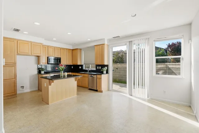 $499,500 | 17 Narwal Place, Sacramento, CA 95835