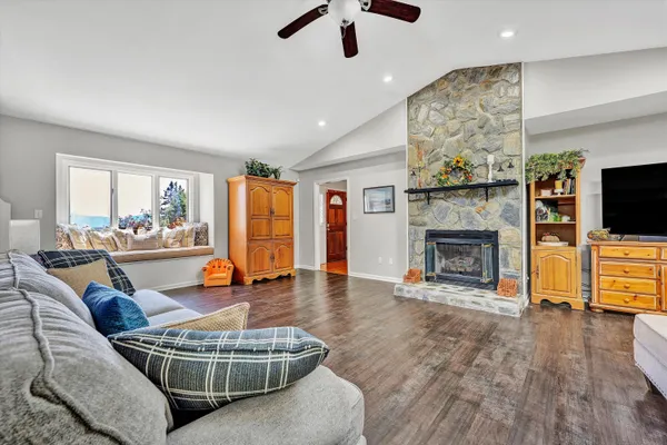 $465,000 | 4625 Twelve Oclock Knob Road, Roanoke, VA 24018