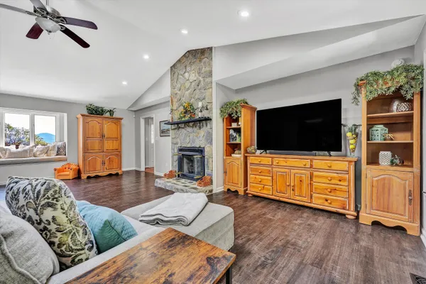 $465,000 | 4625 Twelve Oclock Knob Road, Roanoke, VA 24018