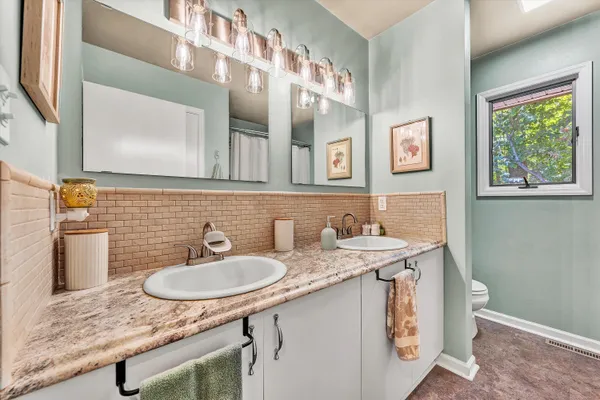 $465,000 | 4625 Twelve Oclock Knob Road, Roanoke, VA 24018