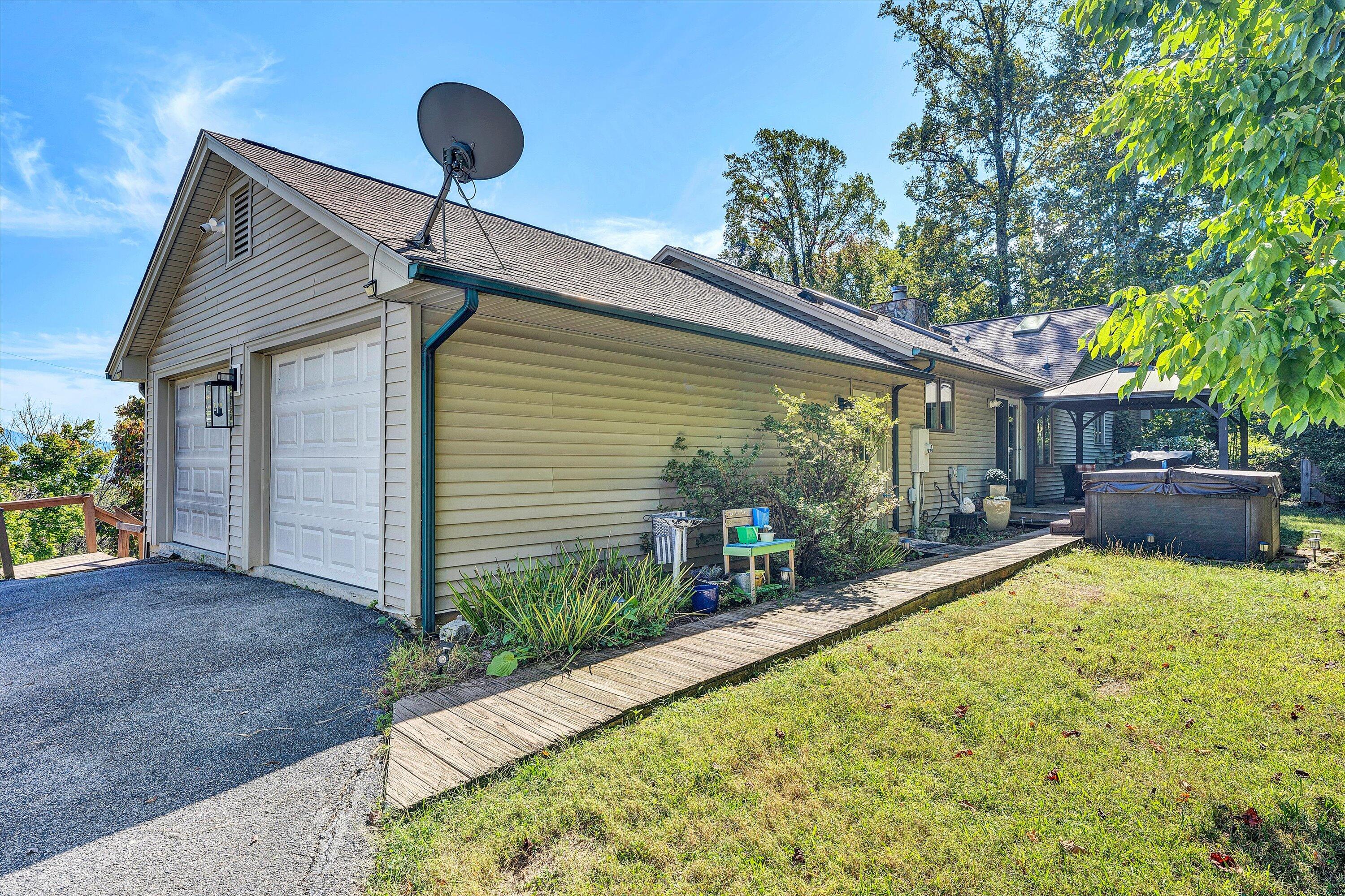 4625 Twelve Oclock Knob Road Roanoke, VA 24018 - Photo 57 of 70 60-SGP-08973