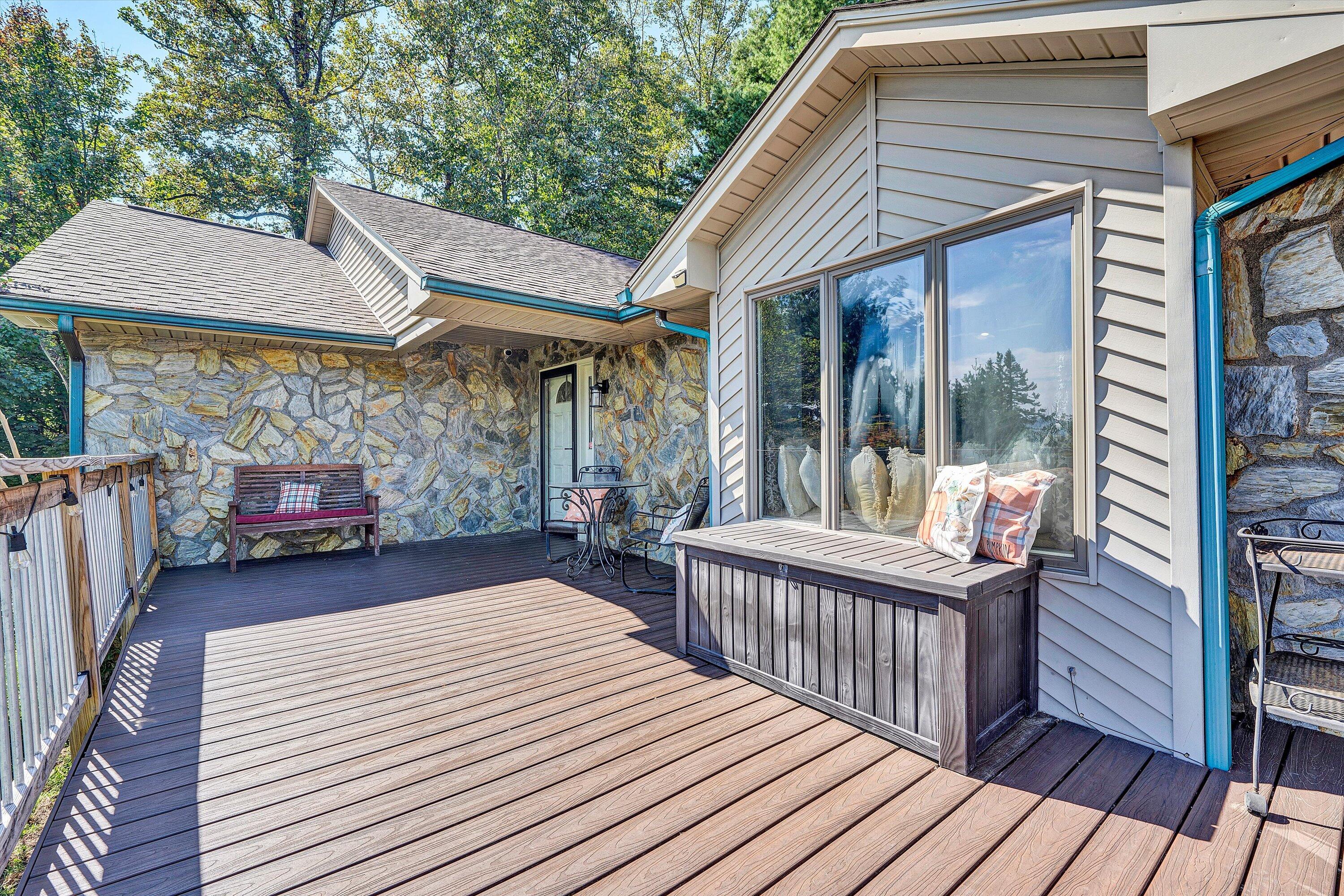 4625 Twelve Oclock Knob Road Roanoke, VA 24018 - Photo 7 of 70 07-SGP-08958