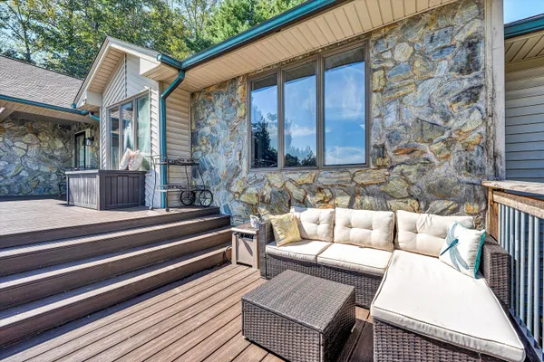 $465,000 | 4625 Twelve Oclock Knob Road, Roanoke, VA 24018