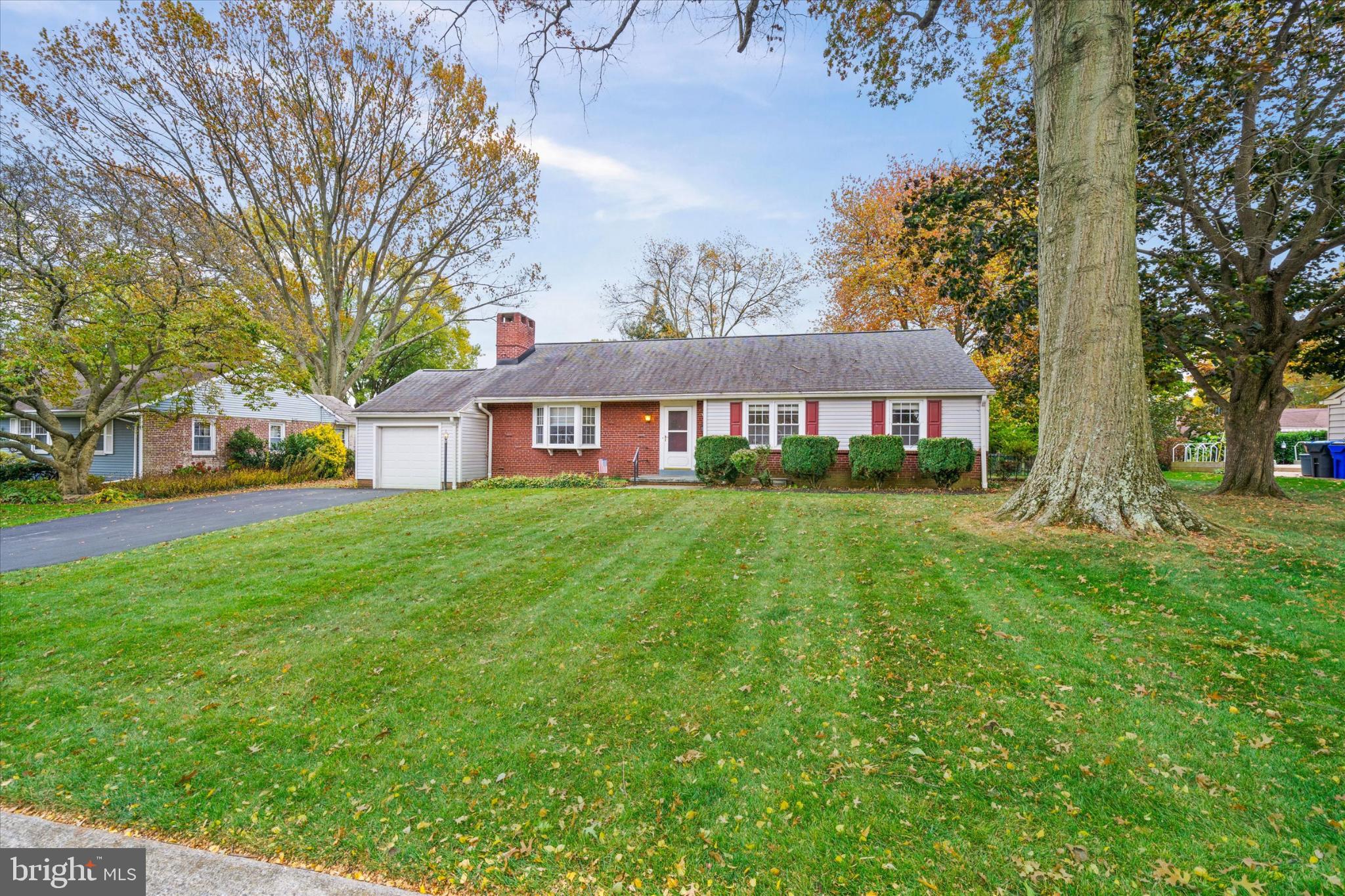42 Paschall Road Wilmington, DE 19803 - Photo 2 of 41 a front view of a house with yard and green space