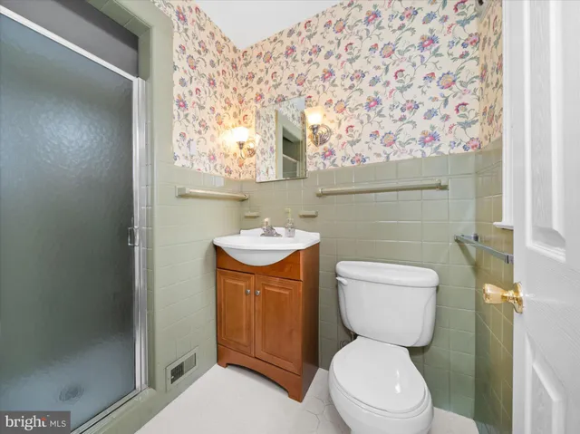 $450,000 | 42 Paschall Road, Wilmington, DE 19803