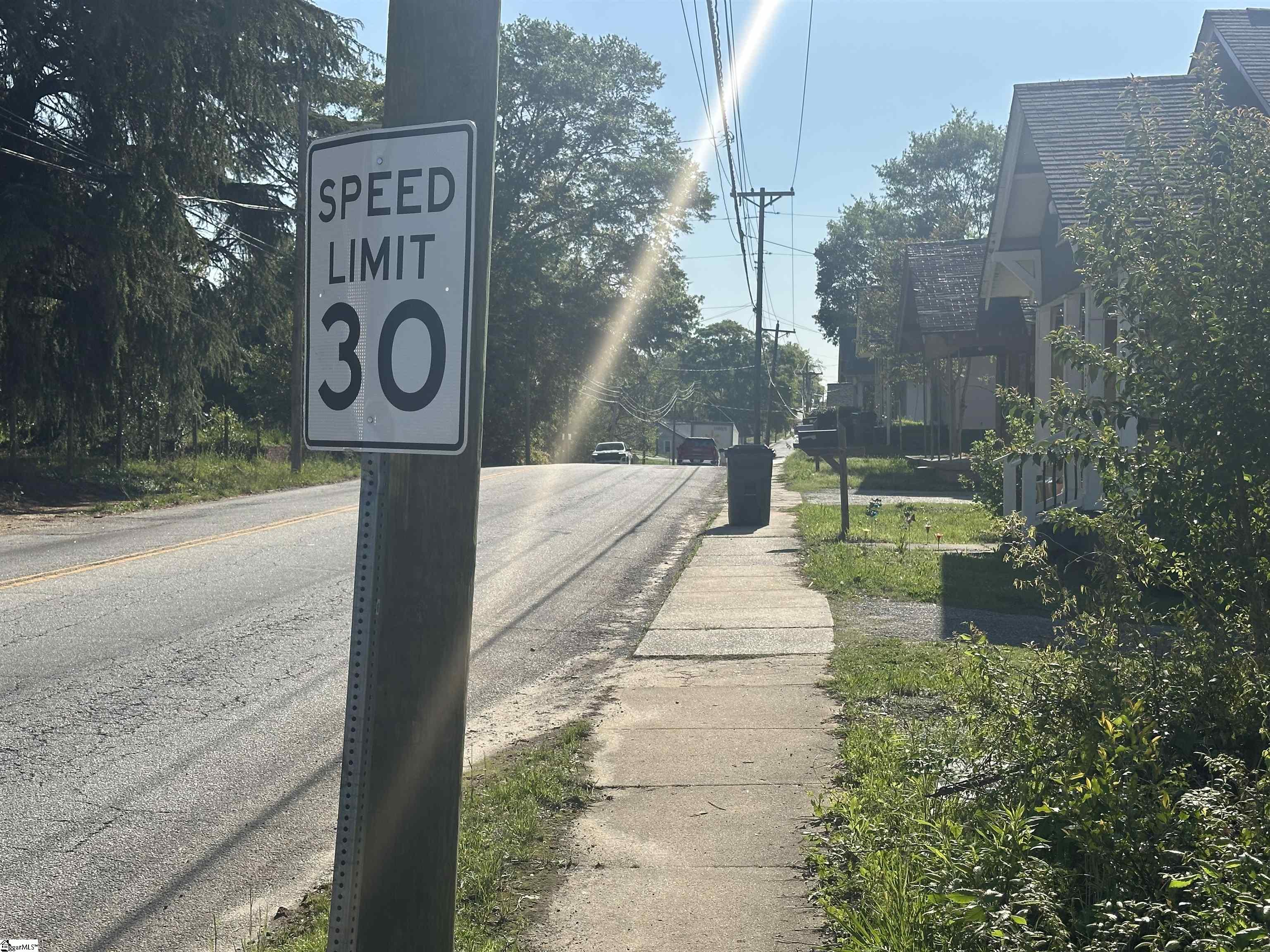 320 Fleming Street Laurens, SC 29360 - Photo 5 of 6