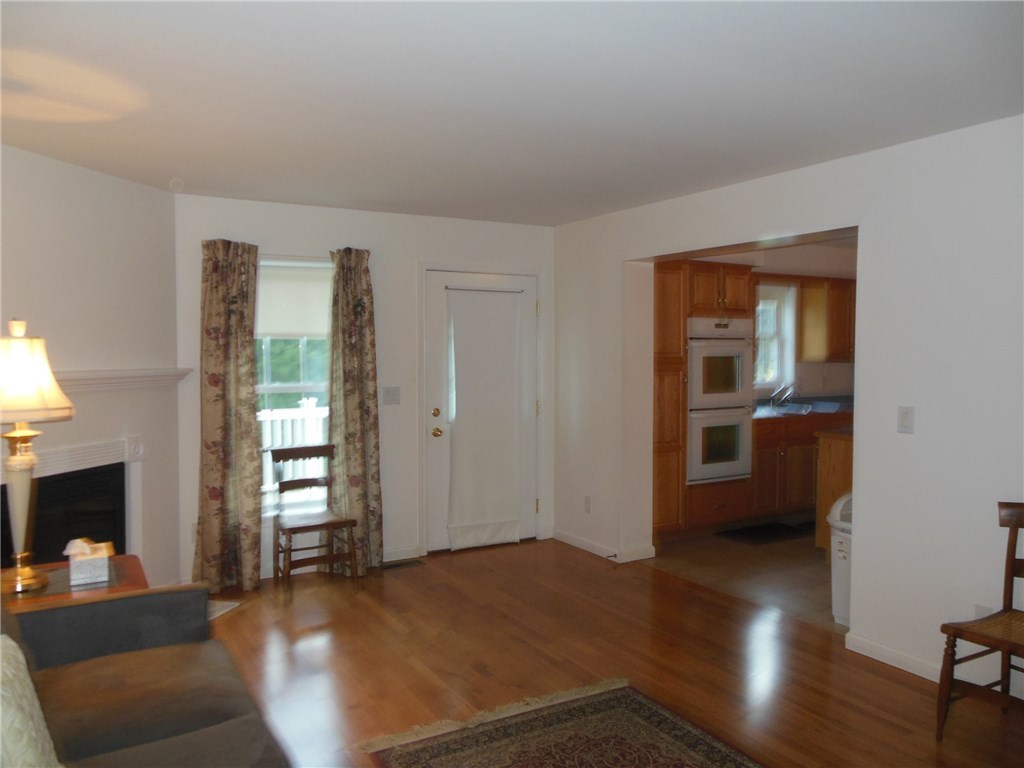 4 Schilke Drive Westerly, RI 02891 - Photo 8 of 17