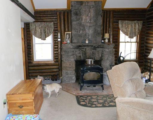 92 Sunset Road Dedham, ME 04429 - Photo 13 of 19 Living Room.