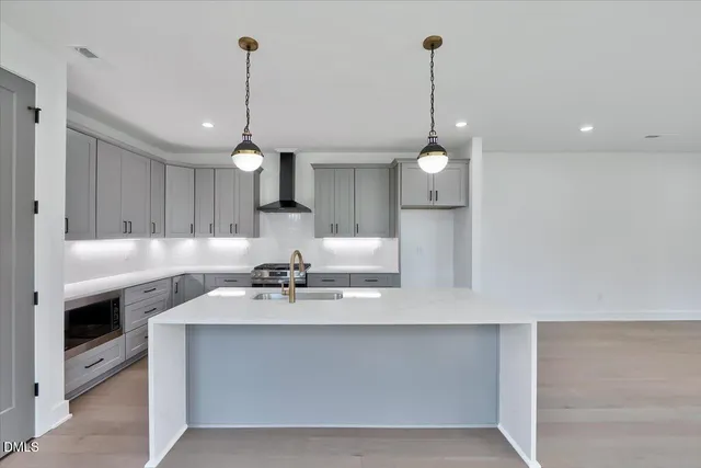 $535,000 | 732 Hopkins Street, Durham, NC 27701