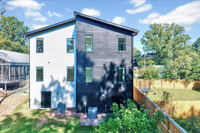 $535,000 | 732 Hopkins Street, Durham, NC 27701