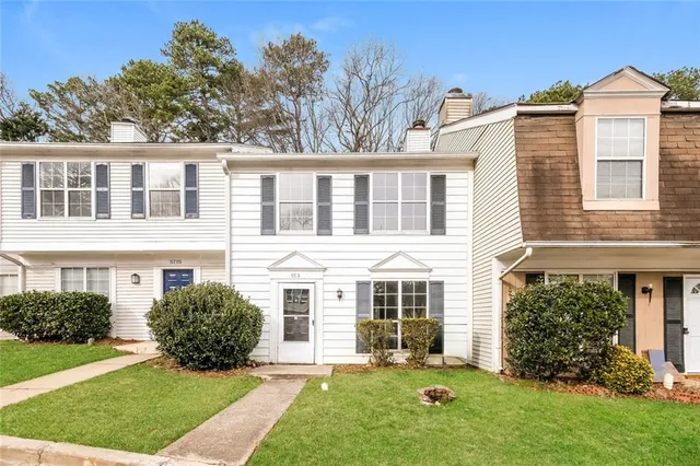 $175,000 | 5713 Wells Circle, Stone Mountain, GA 30087