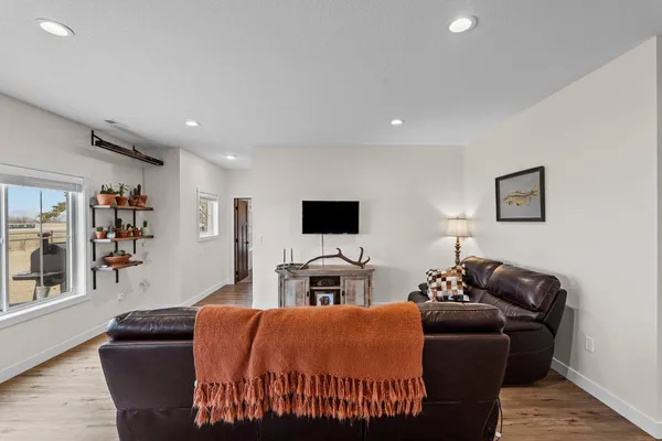 $375,000 | 300 Pine Drive, Hankinson, ND 58041