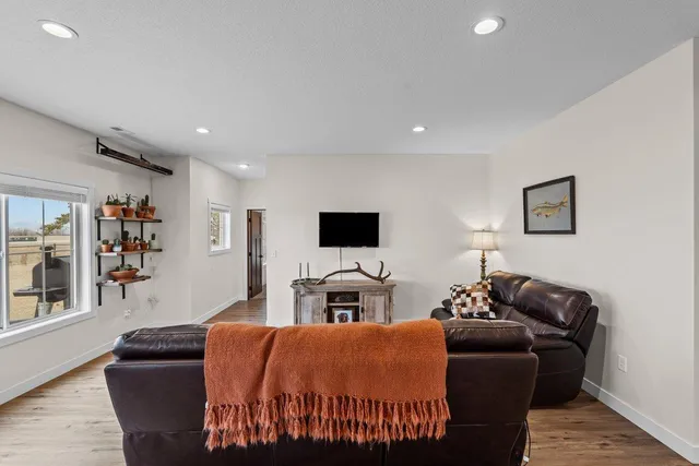 $375,000 | 300 Pine Drive, Hankinson, ND 58041