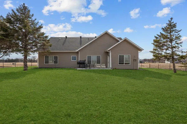 $375,000 | 300 Pine Drive, Hankinson, ND 58041