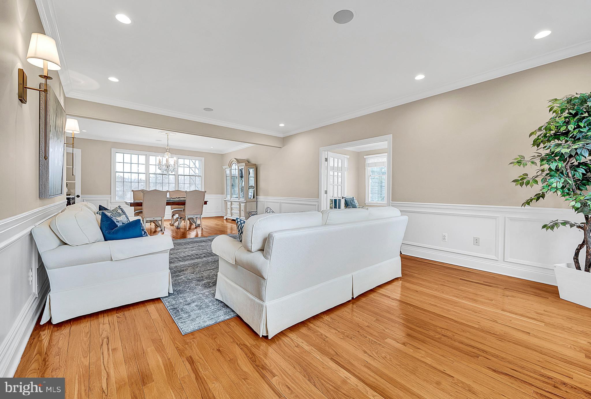 6 Hunters Ridge Drive Pennington, NJ 08534 - Photo 18 of 57 Living room