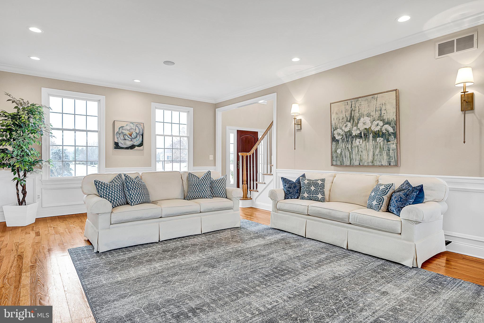 6 Hunters Ridge Drive Pennington, NJ 08534 - Photo 19 of 57 Living room
