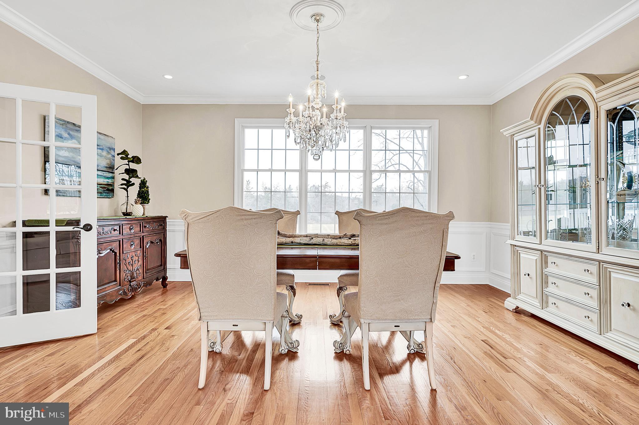 6 Hunters Ridge Drive Pennington, NJ 08534 - Photo 23 of 57 Dining room