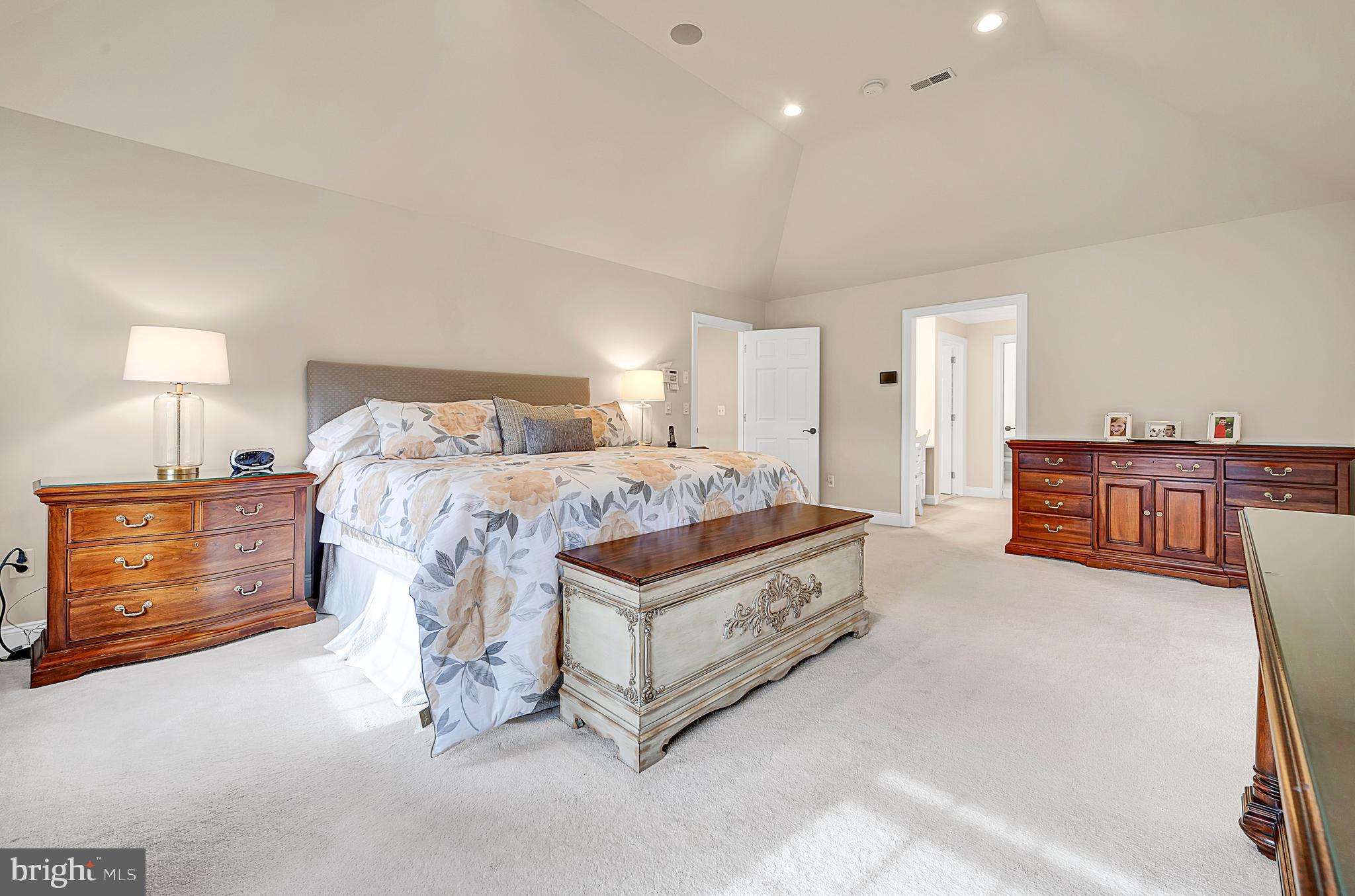 6 Hunters Ridge Drive Pennington, NJ 08534 - Photo 40 of 57 Master bedroom