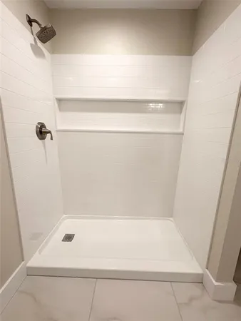 $3,200 | 736 86th Avenue North, St. Petersburg, FL 33702