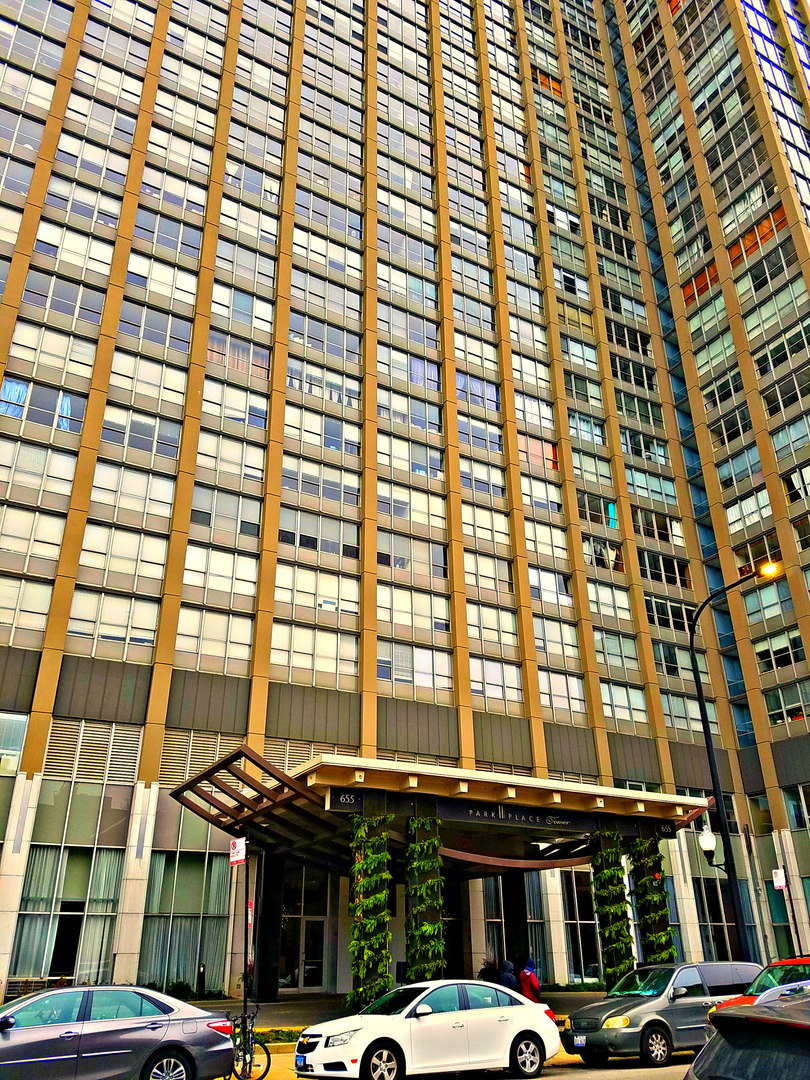 655 West Irving Park Road, Unit 4711 Chicago, IL 60613 - Photo 2 of 14