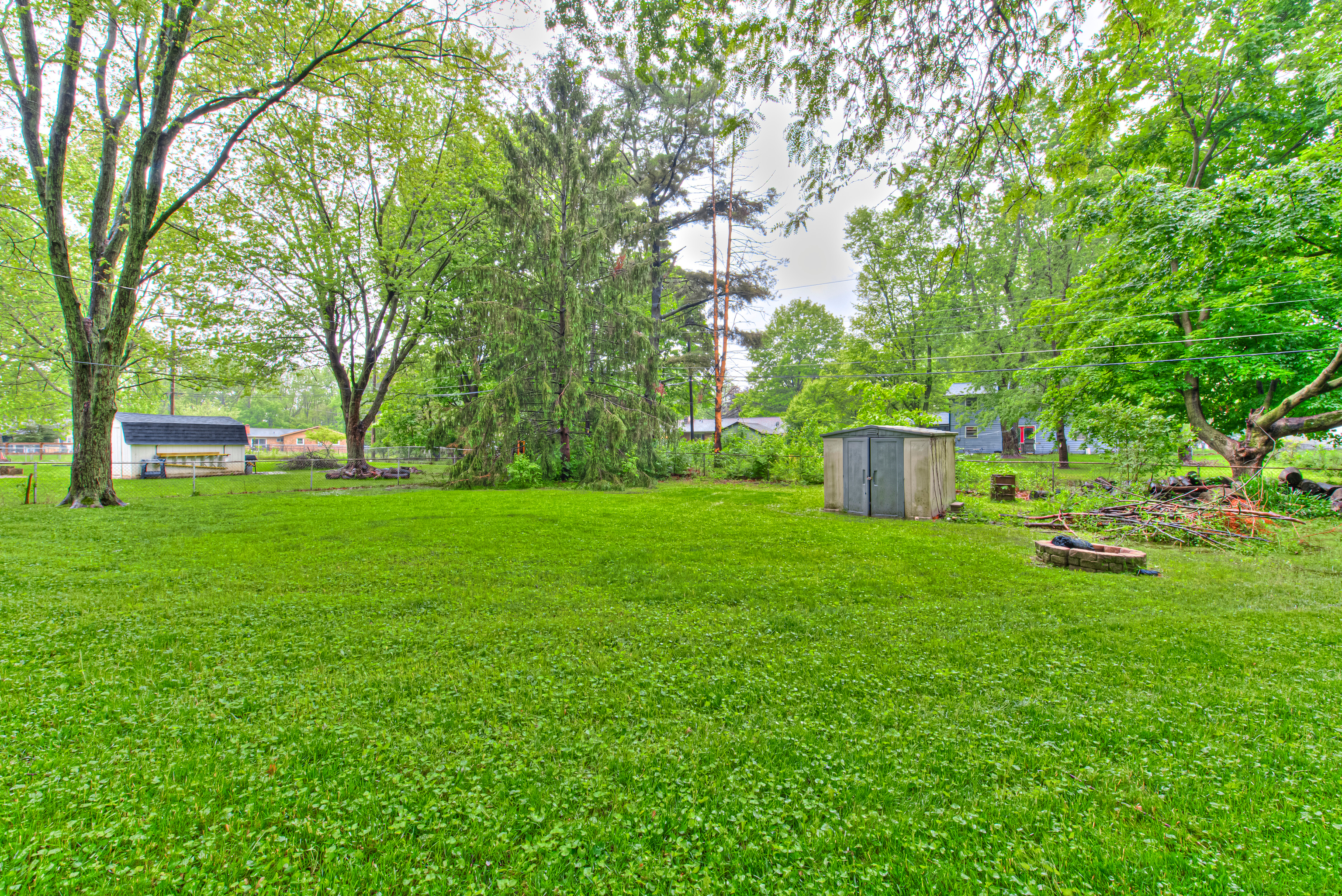 8104 Folkstone Road Indianapolis, IN 46268 - Photo 32 of 34 Gallery Image 32