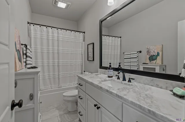 $338,500 | 6522 Silver Oak Drive, Baton Rouge, LA 70817