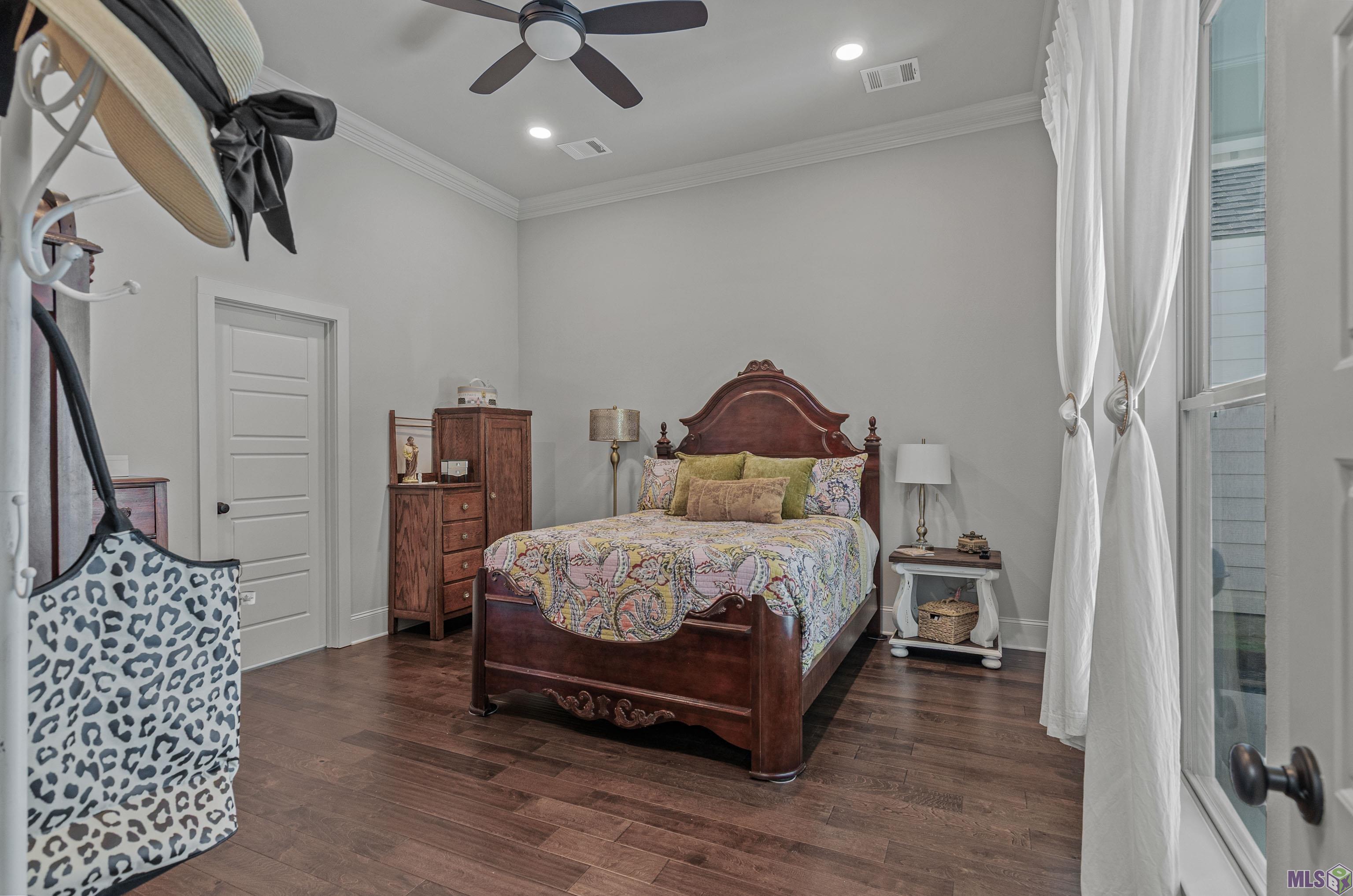 6522 Silver Oak Drive Baton Rouge, LA 70817 - Photo 6 of 19 Primary Bedroom