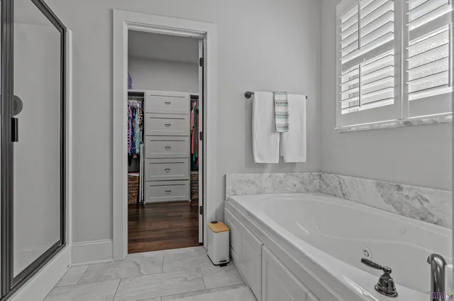 $338,500 | 6522 Silver Oak Drive, Baton Rouge, LA 70817