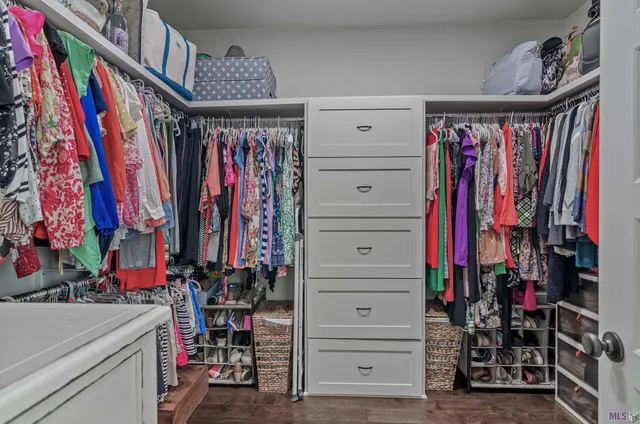 $338,500 | 6522 Silver Oak Drive, Baton Rouge, LA 70817