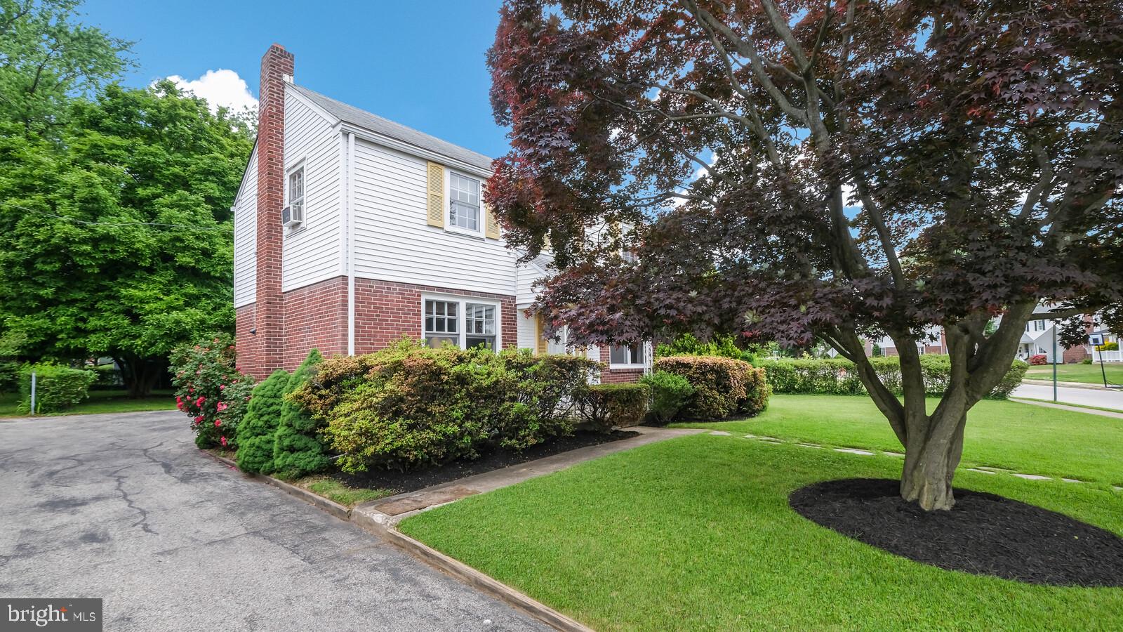 200 Pembroke Road Havertown, PA 19083 - Photo 2 of 28