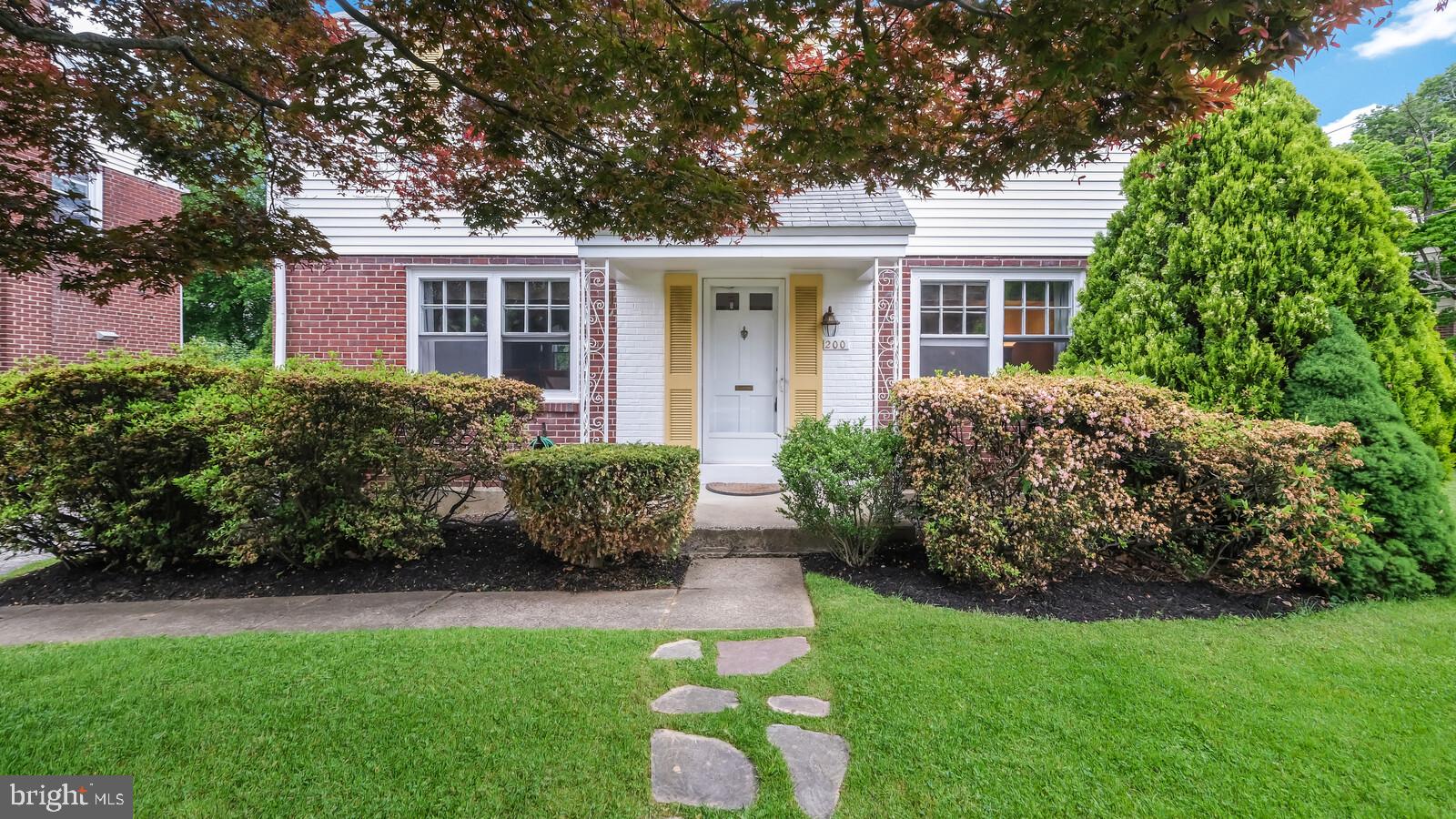200 Pembroke Road Havertown, PA 19083 - Photo 3 of 28