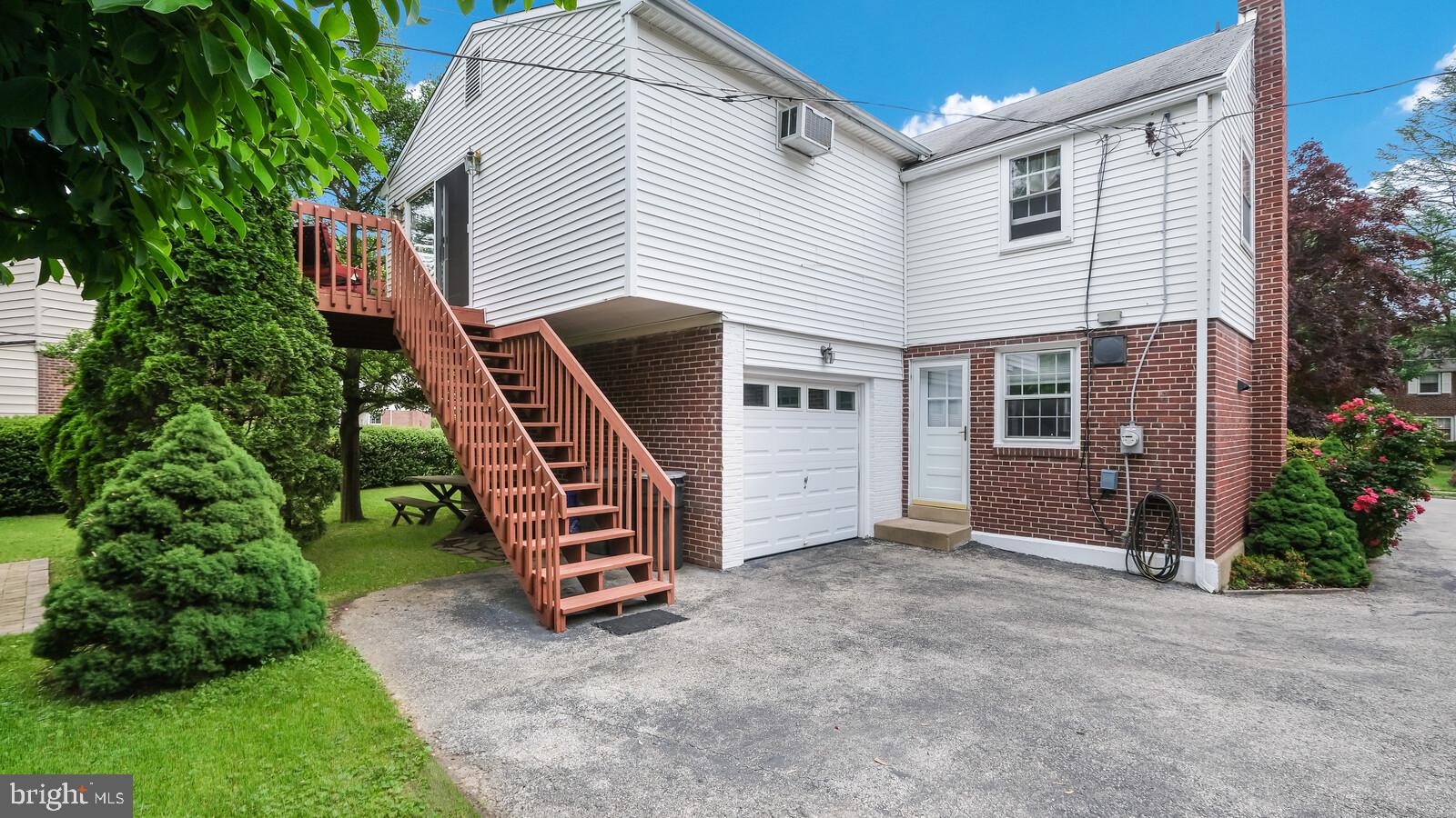 200 Pembroke Road Havertown, PA 19083 - Photo 23 of 28